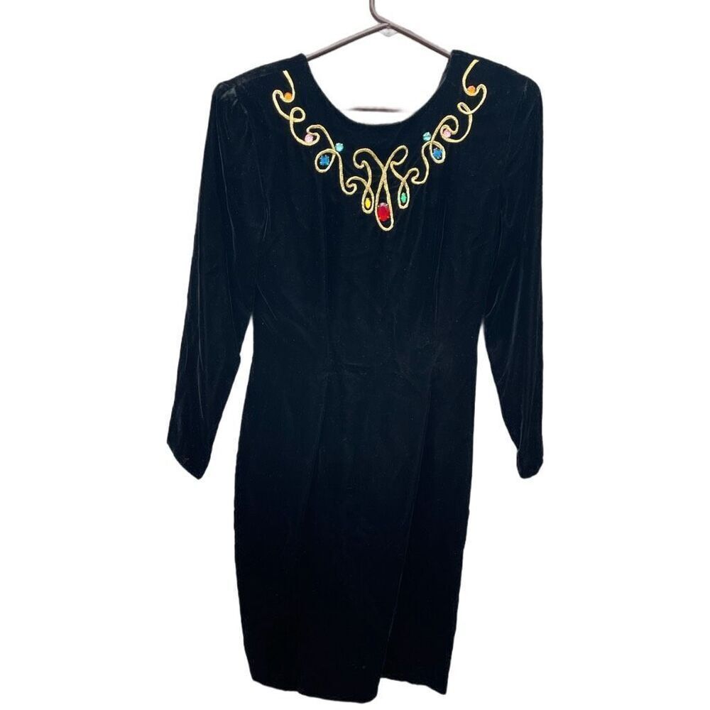 Vintage Black velvet J.R.Nites size 6 long sleeve dress.